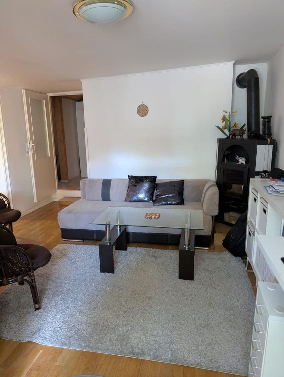1 bedroom with open-plan kitchen flat to rent, 43 m², Kamencová, Prague, Prague 1 bedroom with open-plan kitchen flat to rent, 43 m², Kamencová, Prague, Prague