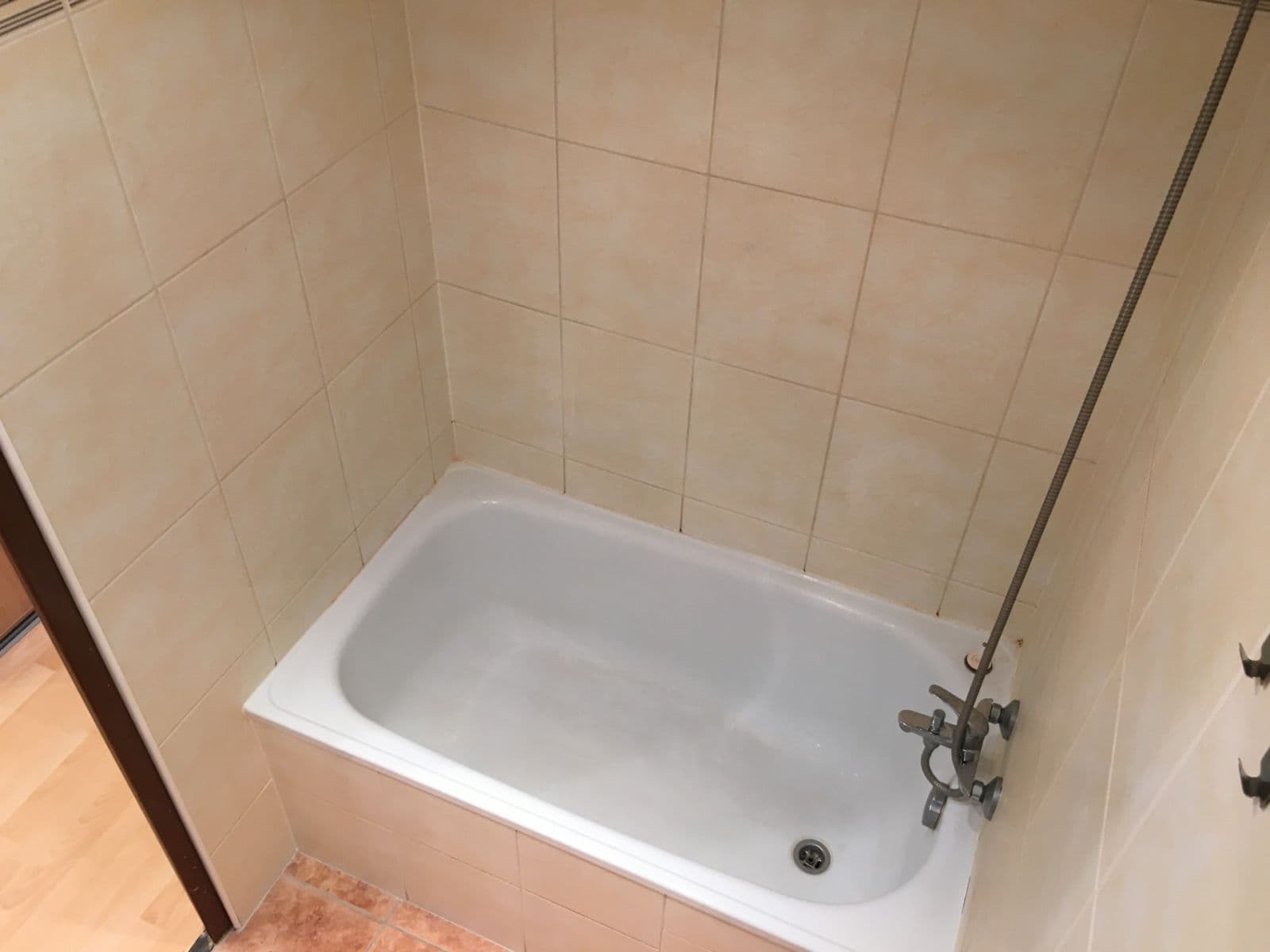 Studio flat to rent, 30 m², Jana Masaryka, Hradec Králové, Královéhradecký Region Studio flat to rent, 30 m², Jana Masaryka, Hradec Králové, Královéhradecký Region