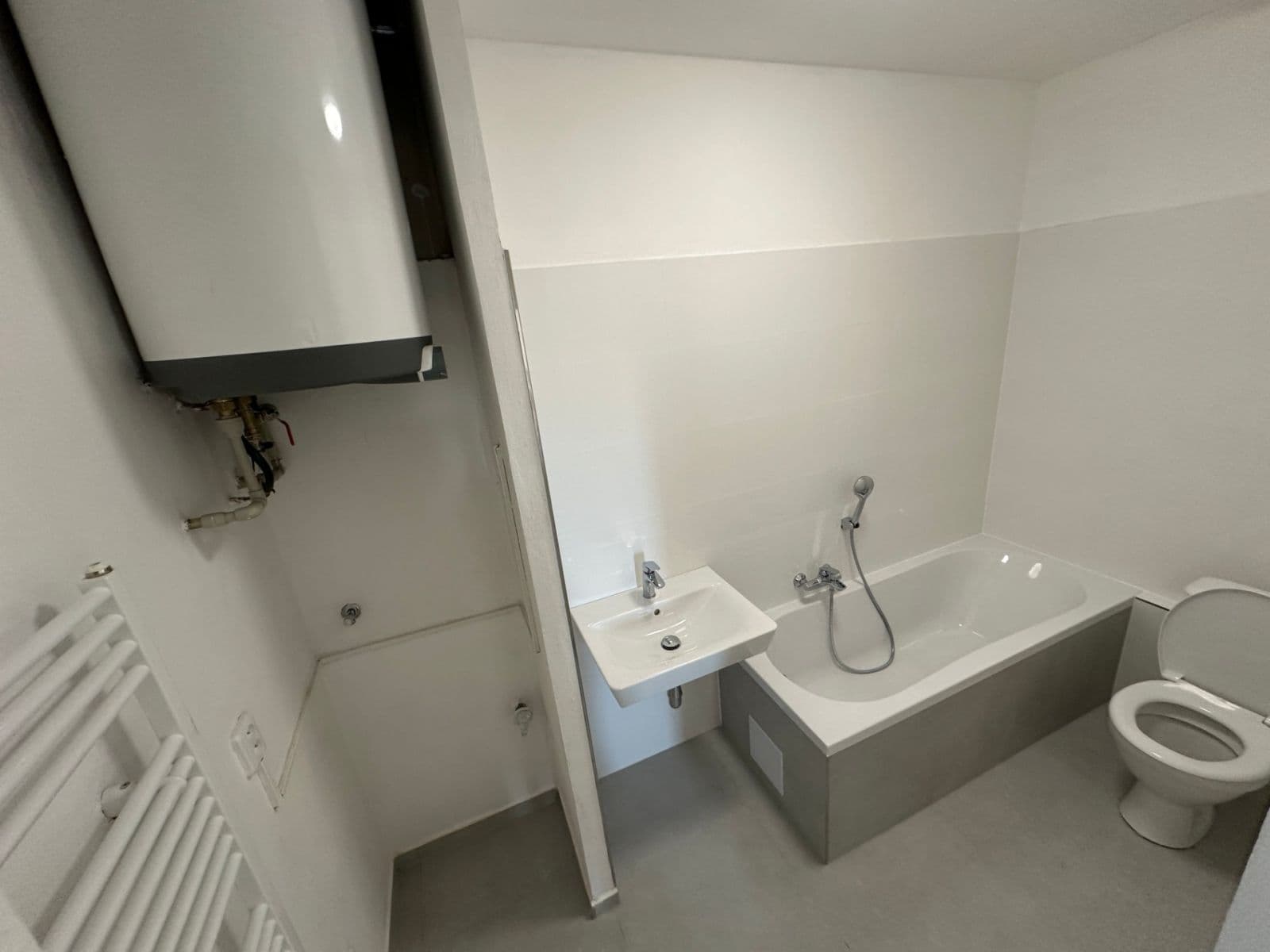 3 bedroom flat to rent, 83 m², Pod Labuťkou, Prague, Prague 3 bedroom flat to rent, 83 m², Pod Labuťkou, Prague, Prague