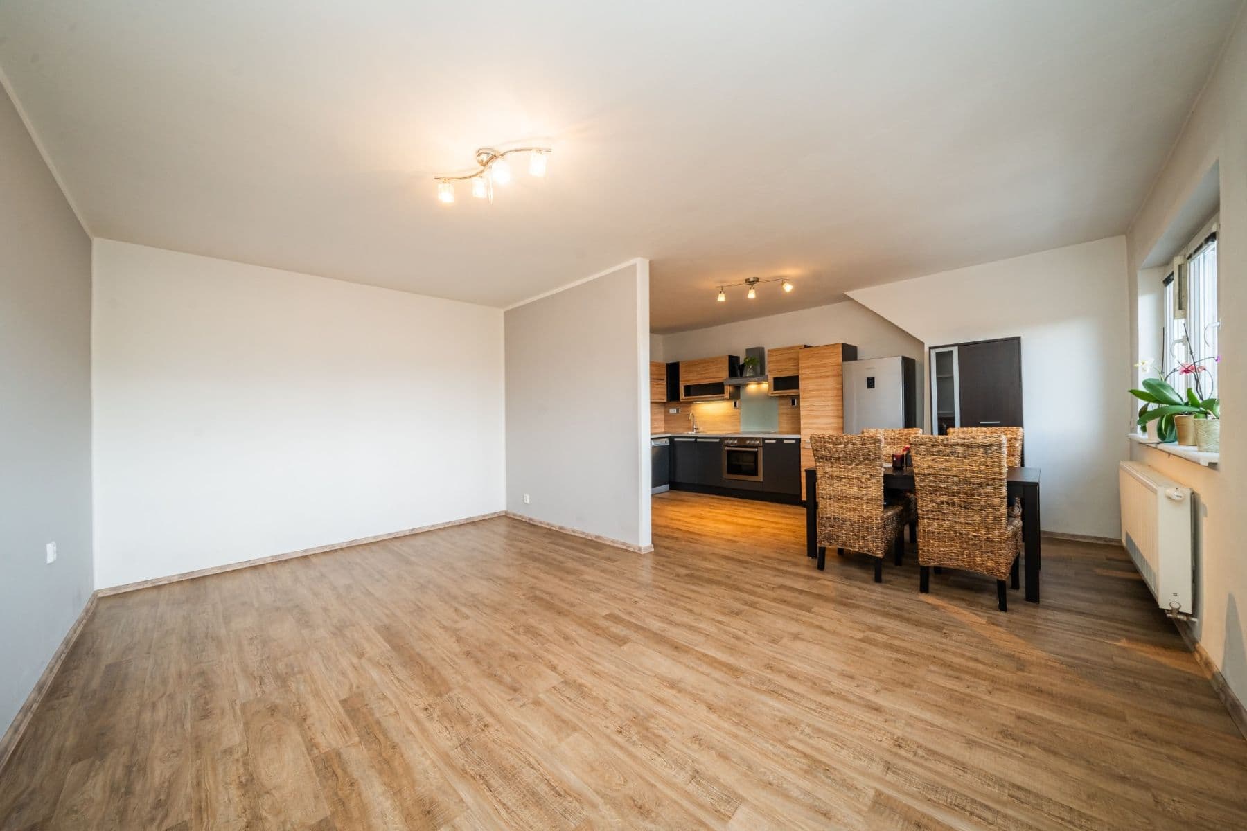 1 bedroom with open-plan kitchen flat to rent, 59 m², Freyova, Prague, Prague 1 bedroom with open-plan kitchen flat to rent, 59 m², Freyova, Prague, Prague