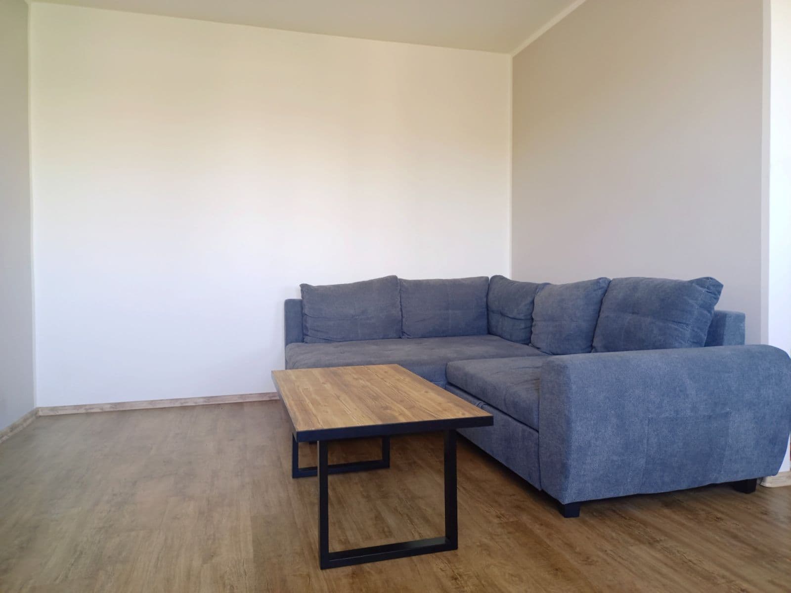 1 bedroom with open-plan kitchen flat to rent, 59 m², Freyova, Prague, Prague 1 bedroom with open-plan kitchen flat to rent, 59 m², Freyova, Prague, Prague