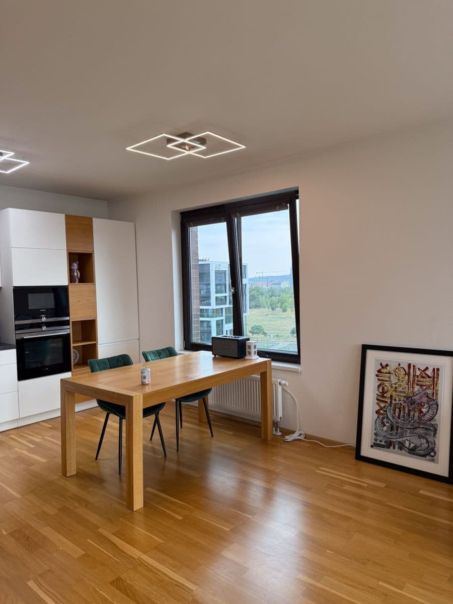 2 bedroom with open-plan kitchen flat to rent, 85 m², Nekvasilova, Prague, Prague 2 bedroom with open-plan kitchen flat to rent, 85 m², Nekvasilova, Prague, Prague
