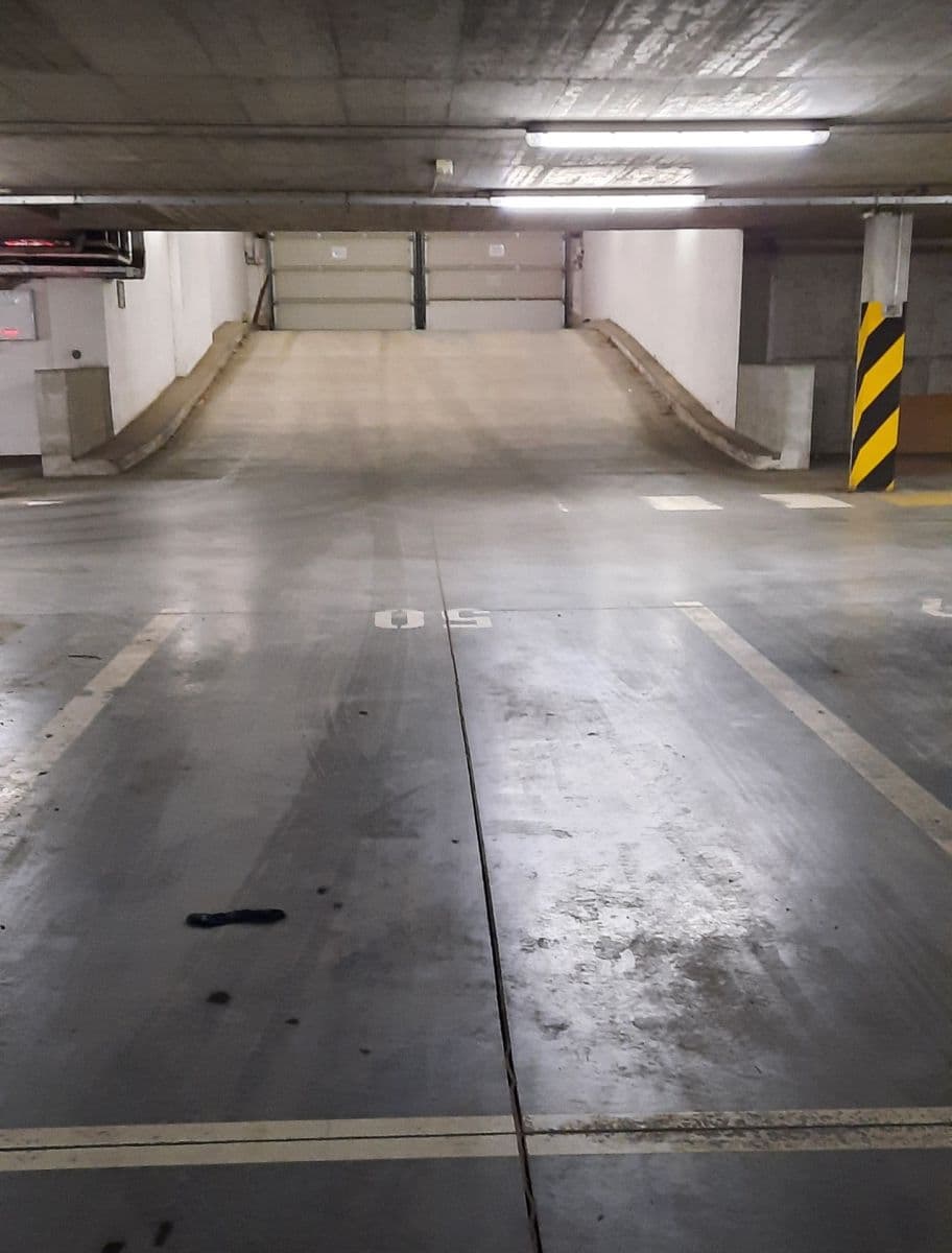 garage to rent, 10 m², Pod Bohdalcem I, Prague, Prague garage to rent, 10 m², Pod Bohdalcem I, Prague, Prague