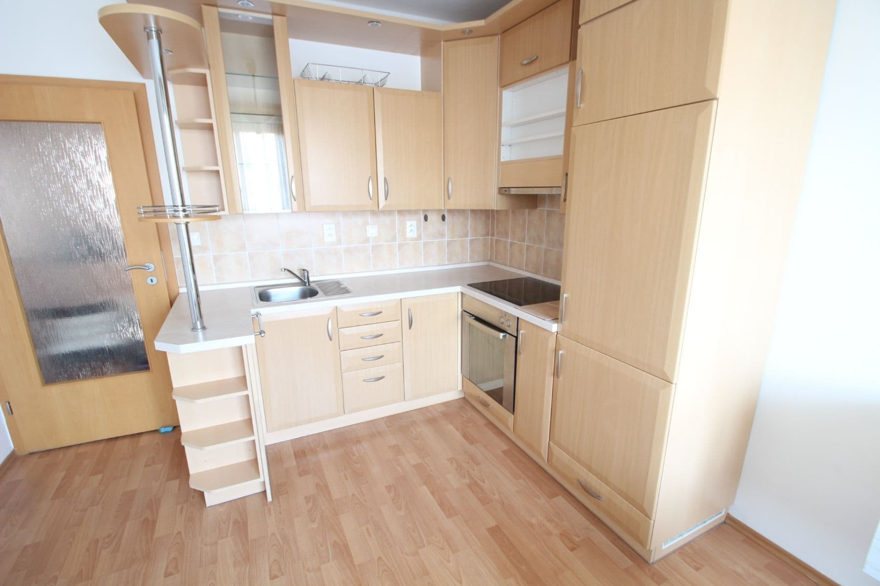 1 bedroom with open-plan kitchen flat to rent, 39 m², Václava Rady, Prague, Prague 1 bedroom with open-plan kitchen flat to rent, 39 m², Václava Rady, Prague, Prague