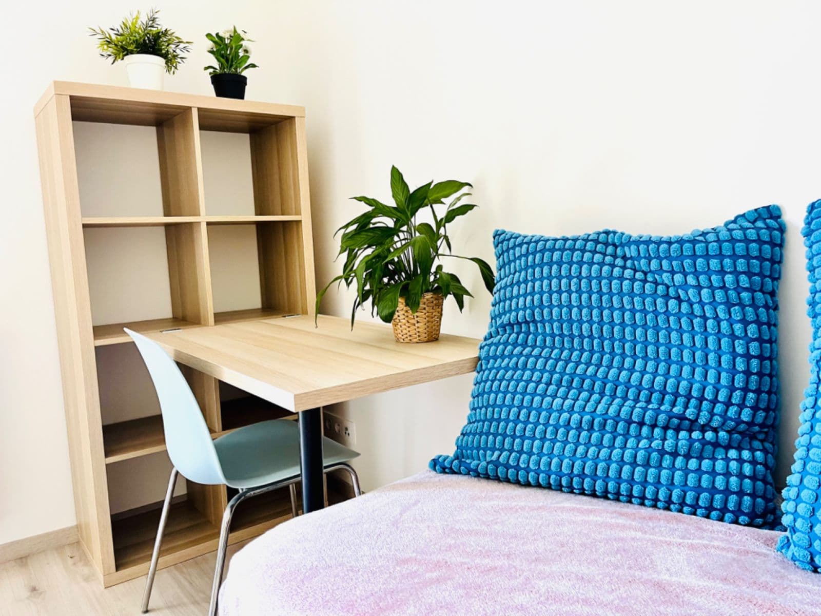 Studio flat to rent, 22 m², V Kněžívce, Tuchoměřice, Středočeský Region Studio flat to rent, 22 m², V Kněžívce, Tuchoměřice, Středočeský Region