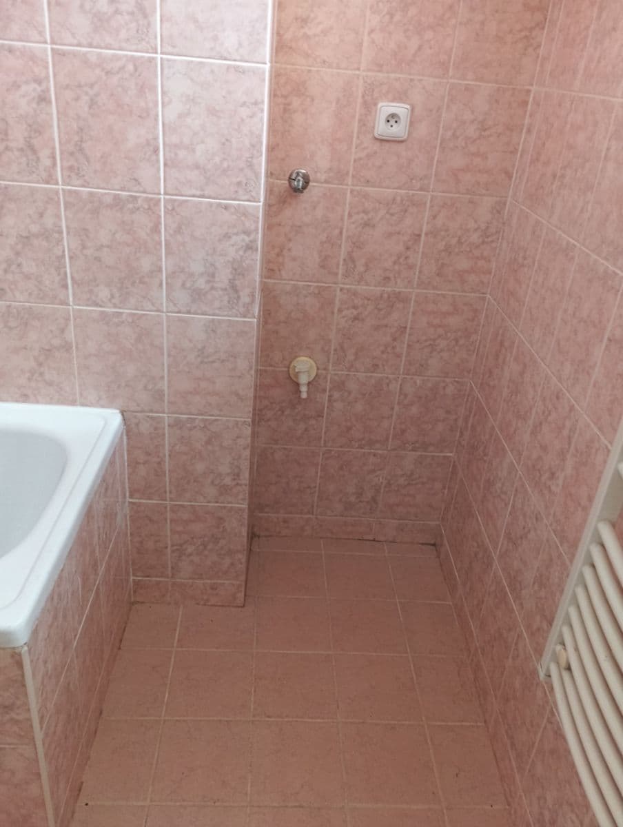 Studio flat to rent, 38 m², Poděbradská, Prague, Prague Studio flat to rent, 38 m², Poděbradská, Prague, Prague