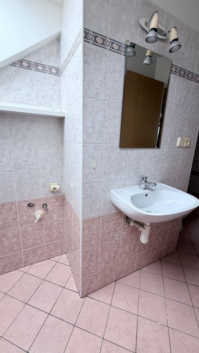 2 bedroom with open-plan kitchen flat to rent, 65 m², Dr. Marodyho, Prague, Prague 2 bedroom with open-plan kitchen flat to rent, 65 m², Dr. Marodyho, Prague, Prague