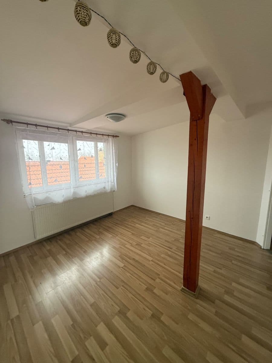 2 bedroom with open-plan kitchen flat to rent, 65 m², Dr. Marodyho, Prague, Prague 2 bedroom with open-plan kitchen flat to rent, 65 m², Dr. Marodyho, Prague, Prague