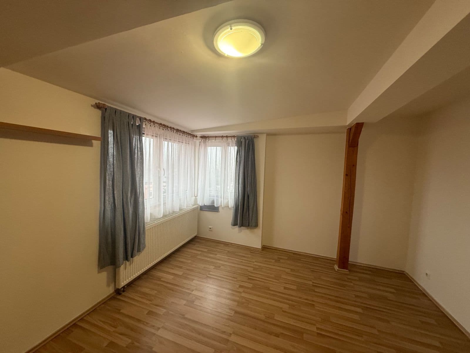 2 bedroom with open-plan kitchen flat to rent, 65 m², Dr. Marodyho, Prague, Prague 2 bedroom with open-plan kitchen flat to rent, 65 m², Dr. Marodyho, Prague, Prague