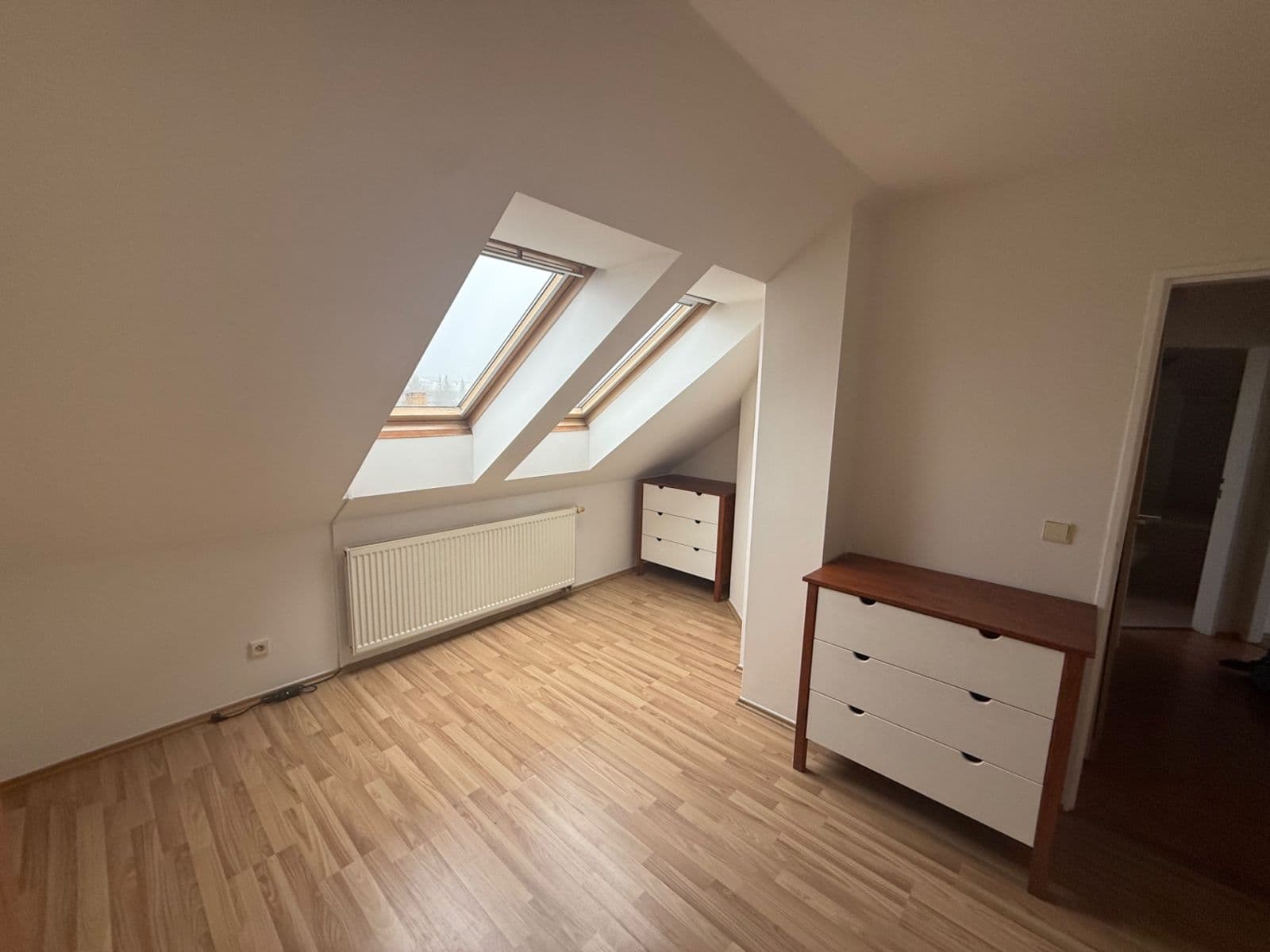 2 bedroom with open-plan kitchen flat to rent, 65 m², Dr. Marodyho, Prague, Prague 2 bedroom with open-plan kitchen flat to rent, 65 m², Dr. Marodyho, Prague, Prague