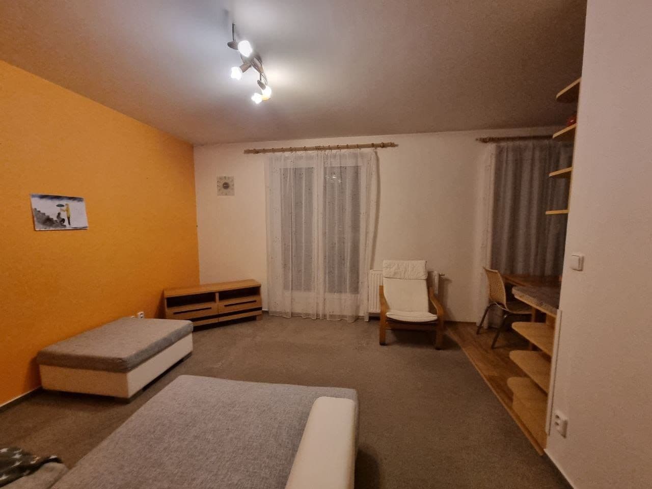 1 bedroom with open-plan kitchen flat to rent, 49 m², Nad Údolím, Husinec, Středočeský Region 1 bedroom with open-plan kitchen flat to rent, 49 m², Nad Údolím, Husinec, Středočeský Region