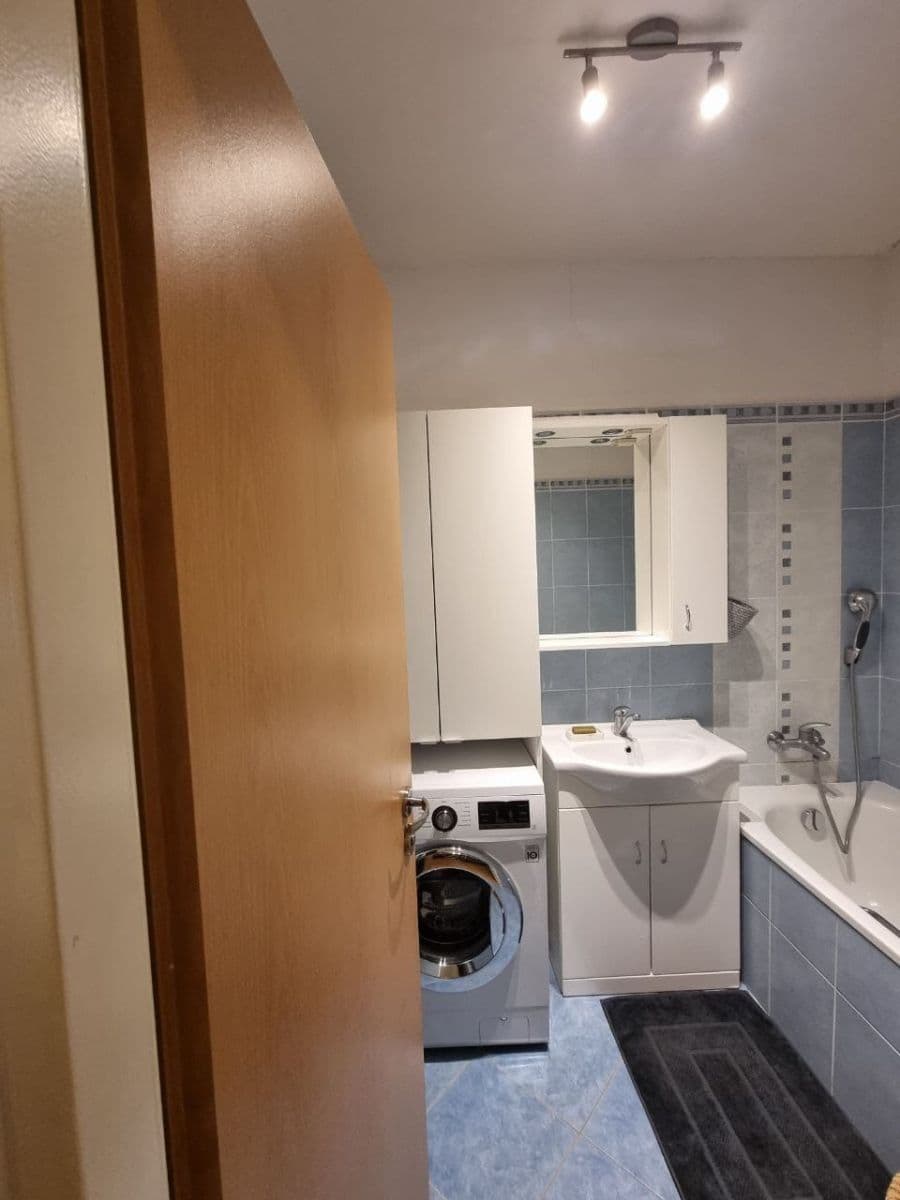 1 bedroom with open-plan kitchen flat to rent, 49 m², Nad Údolím, Husinec, Středočeský Region 1 bedroom with open-plan kitchen flat to rent, 49 m², Nad Údolím, Husinec, Středočeský Region