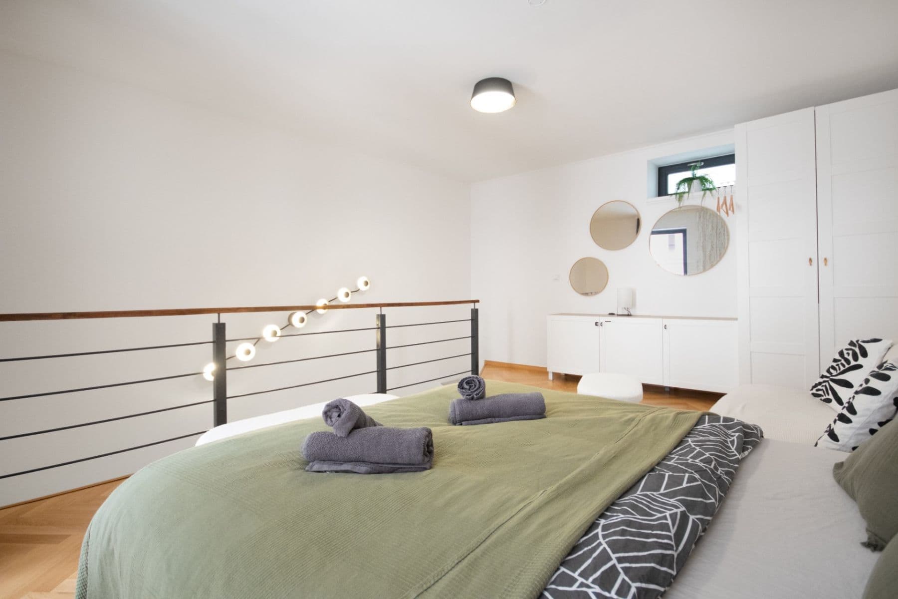 1 bedroom with open-plan kitchen flat to rent, 46 m², Pernerova, Prague, Prague 1 bedroom with open-plan kitchen flat to rent, 46 m², Pernerova, Prague, Prague
