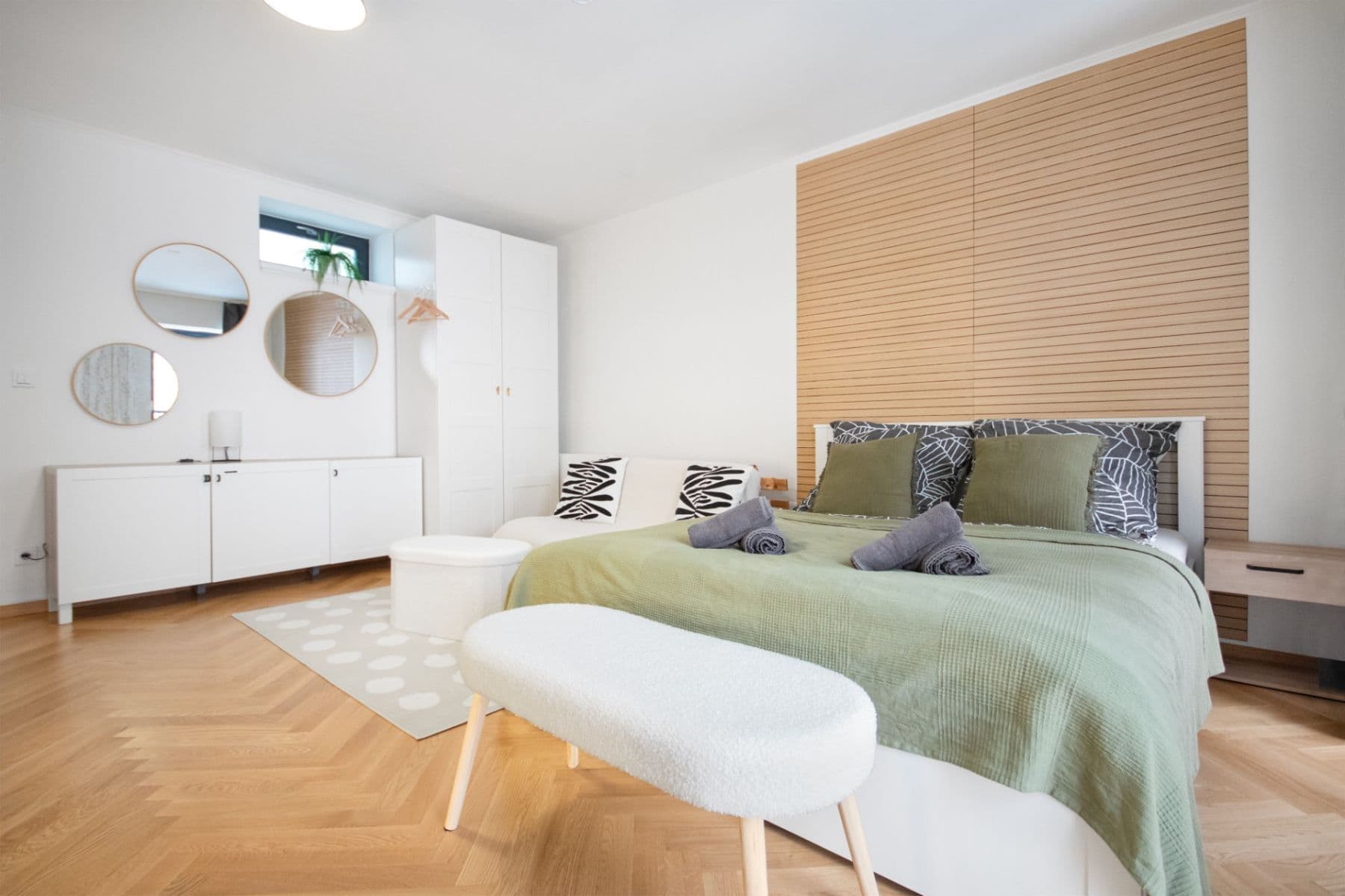 1 bedroom with open-plan kitchen flat to rent, 46 m², Pernerova, Prague, Prague 1 bedroom with open-plan kitchen flat to rent, 46 m², Pernerova, Prague, Prague