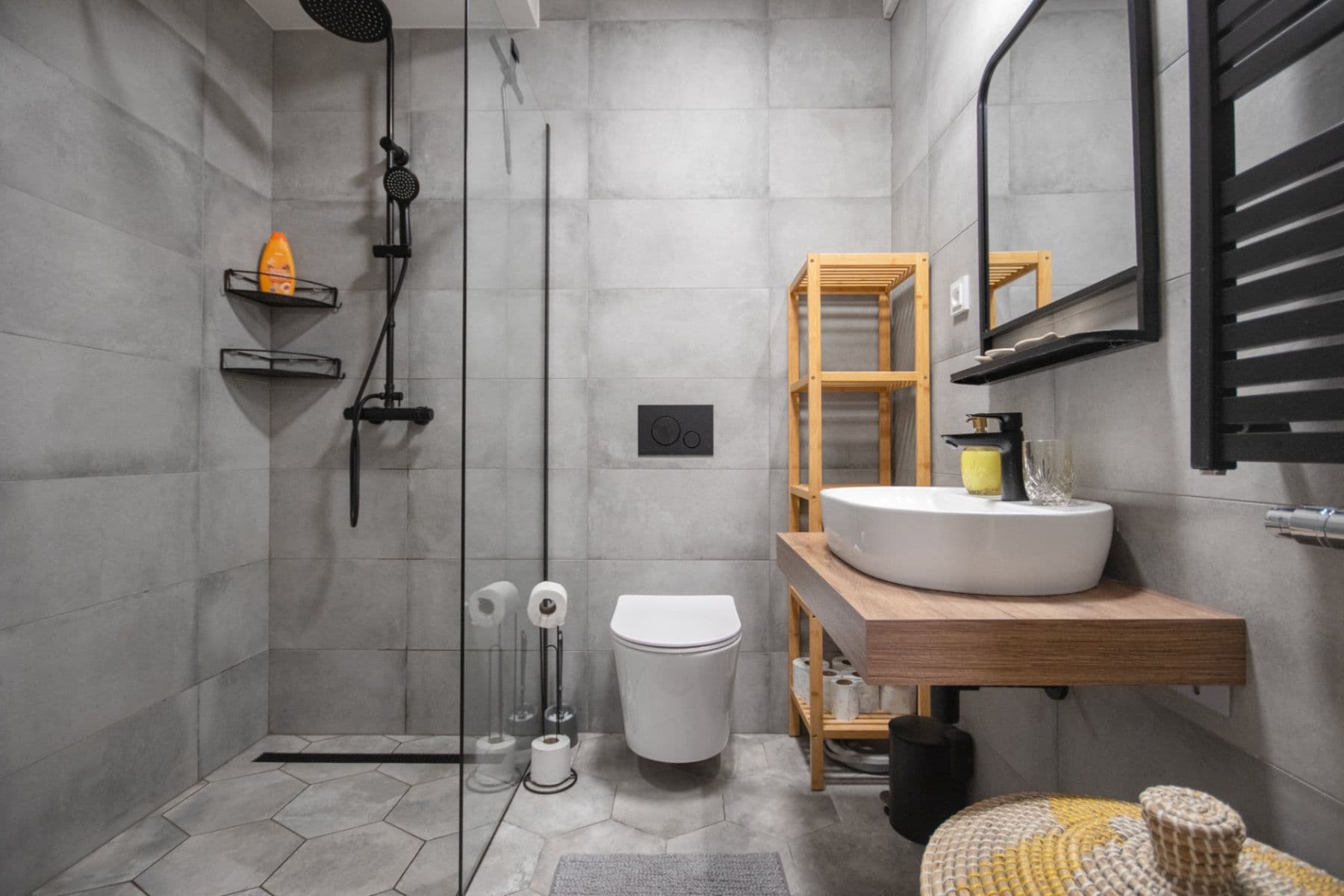 1 bedroom with open-plan kitchen flat to rent, 46 m², Pernerova, Prague, Prague 1 bedroom with open-plan kitchen flat to rent, 46 m², Pernerova, Prague, Prague