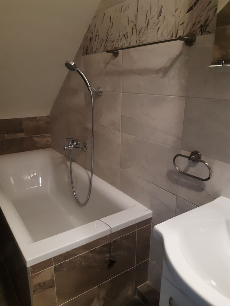 2 bedroom with open-plan kitchen flat to rent, 90 m², Hrozňatova, Brno, Jihomoravský Region 2 bedroom with open-plan kitchen flat to rent, 90 m², Hrozňatova, Brno, Jihomoravský Region