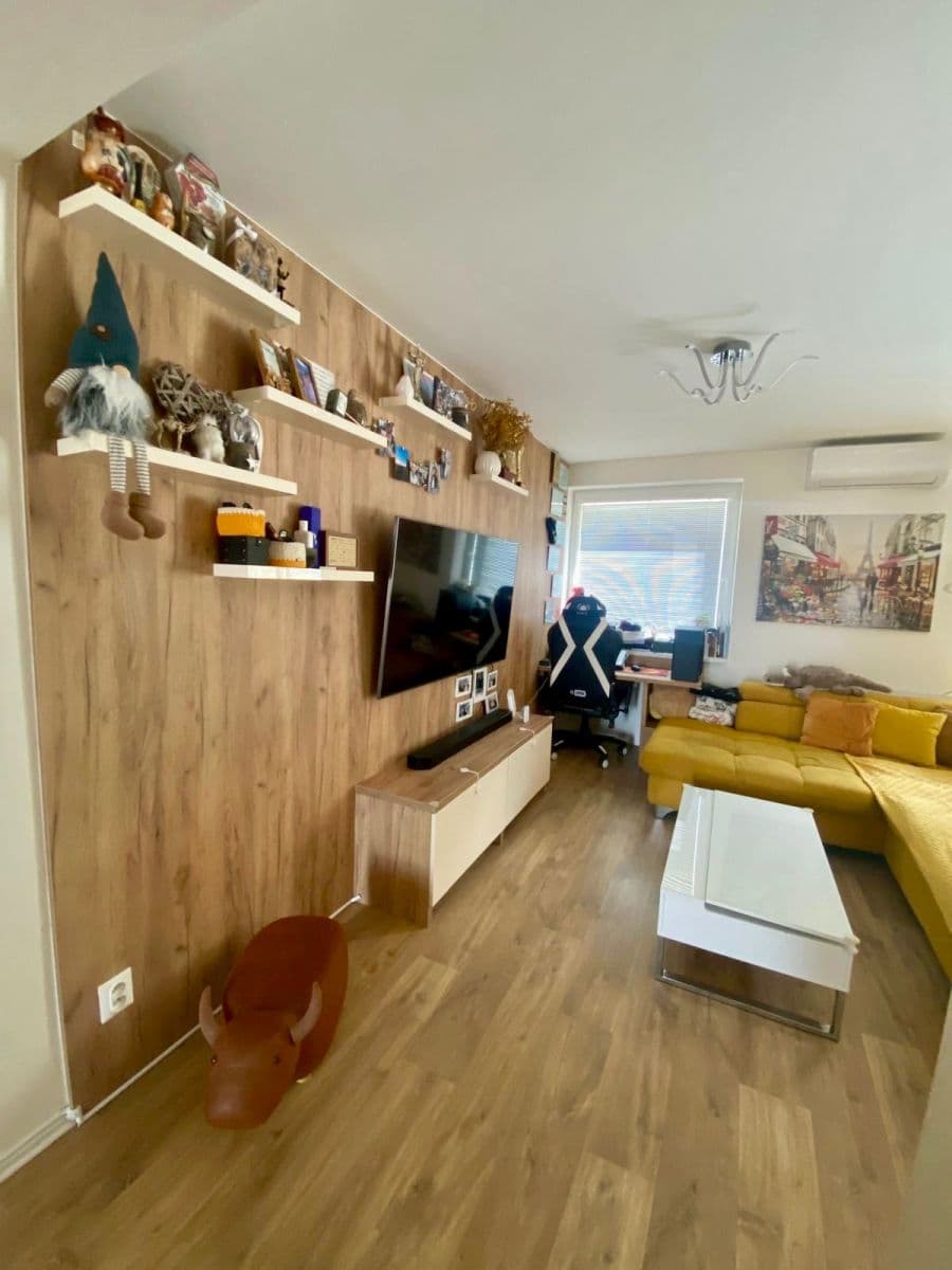 2 bedroom flat for sale, 68 m², Pod Dráhami, Zvolen, Banskobystrický Region 2 bedroom flat for sale, 68 m², Pod Dráhami, Zvolen, Banskobystrický Region