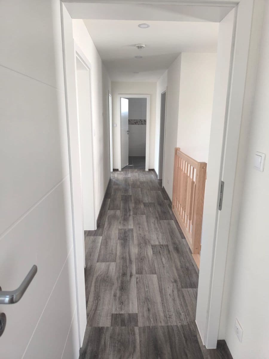 house to rent, 324 m², Jižní, Líbeznice, Středočeský Region house to rent, 324 m², Jižní, Líbeznice, Středočeský Region