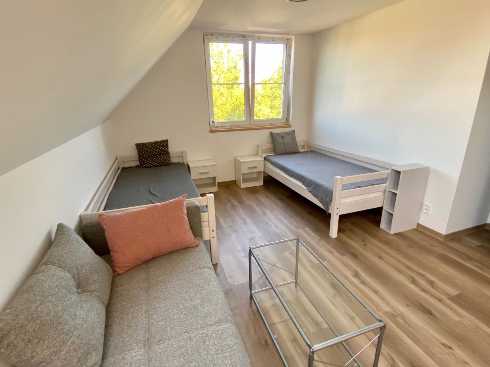 Studio flat to rent, 35 m², Dalovická, Prague, Prague Studio flat to rent, 35 m², Dalovická, Prague, Prague