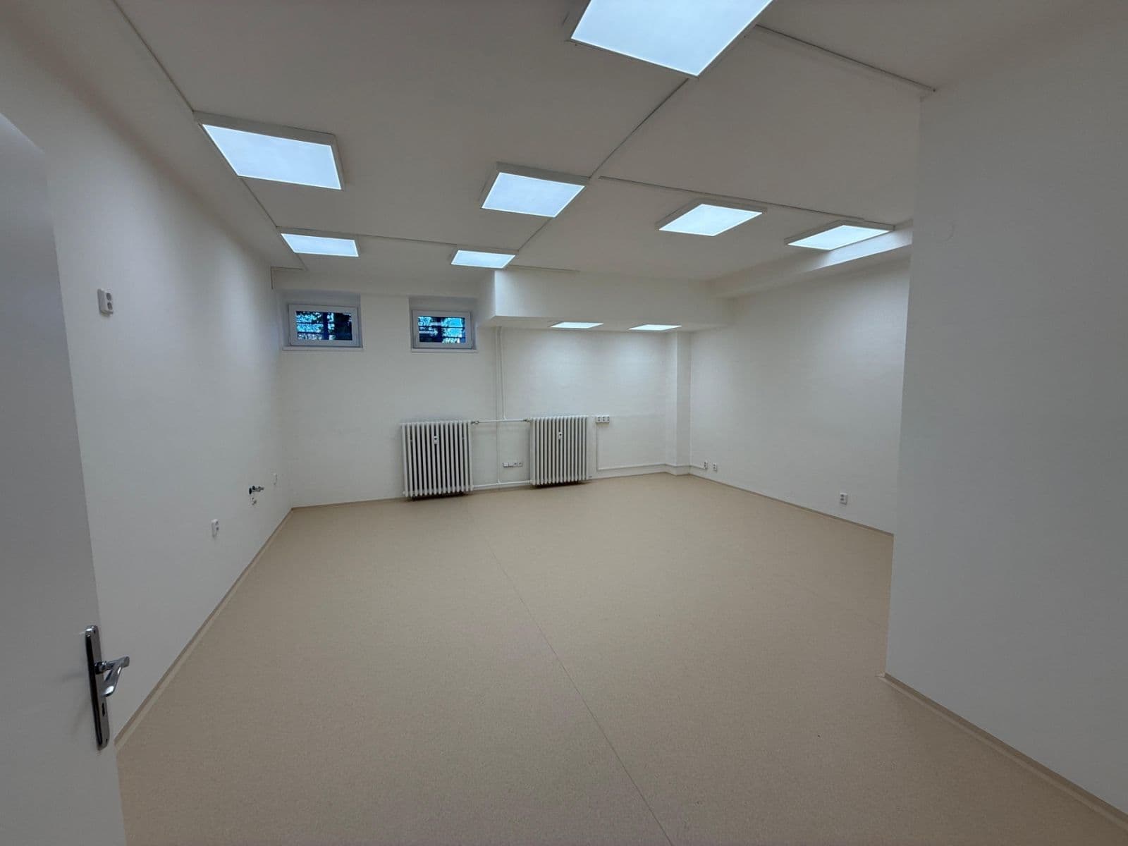 non-residential property to rent, 173 m², Hviezdoslavova, Prague, Prague non-residential property to rent, 173 m², Hviezdoslavova, Prague, Prague