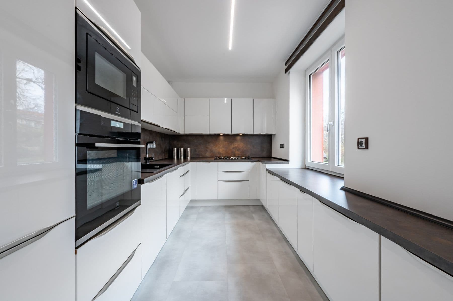 1 bedroom with open-plan kitchen flat for sale, 52 m², Jabloňová, Prague, Prague 1 bedroom with open-plan kitchen flat for sale, 52 m², Jabloňová, Prague, Prague