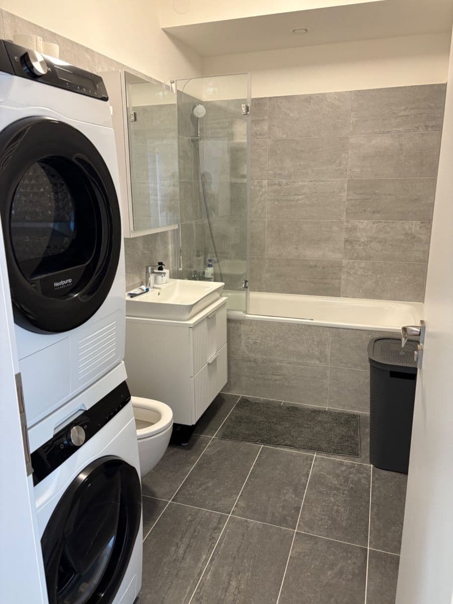 1 bedroom with open-plan kitchen flat for sale, 52 m², Sedlářova, Prague, Prague 1 bedroom with open-plan kitchen flat for sale, 52 m², Sedlářova, Prague, Prague