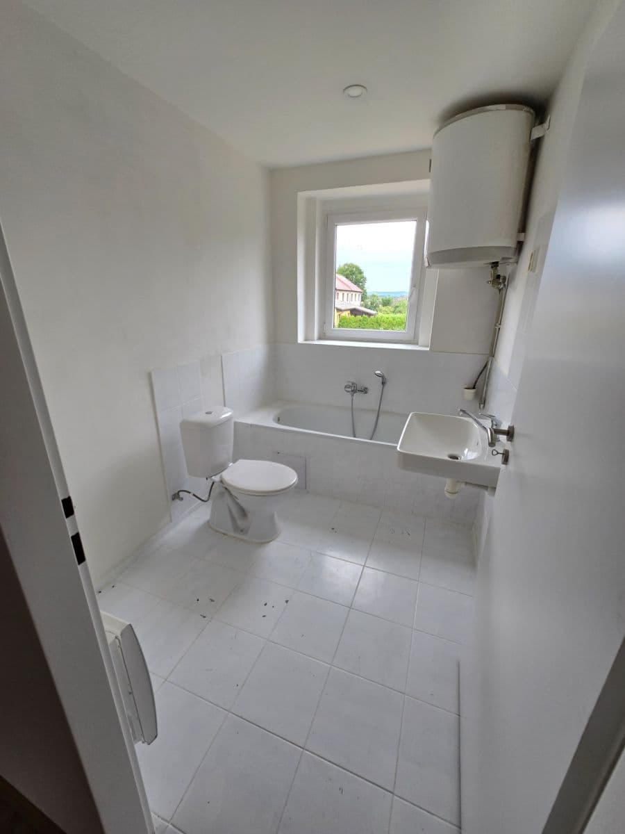 1 bedroom flat to rent, 48 m², Školní, Jesenice, Středočeský Region 1 bedroom flat to rent, 48 m², Školní, Jesenice, Středočeský Region