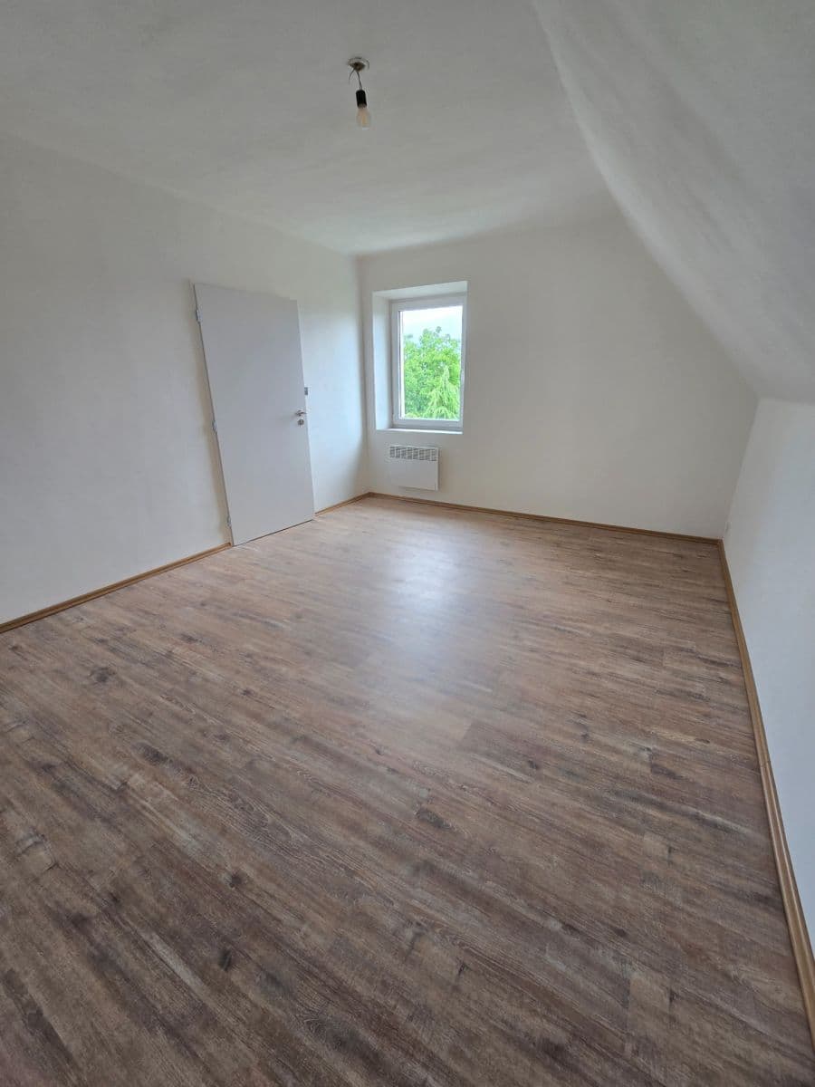 1 bedroom flat to rent, 48 m², Školní, Jesenice, Středočeský Region 1 bedroom flat to rent, 48 m², Školní, Jesenice, Středočeský Region