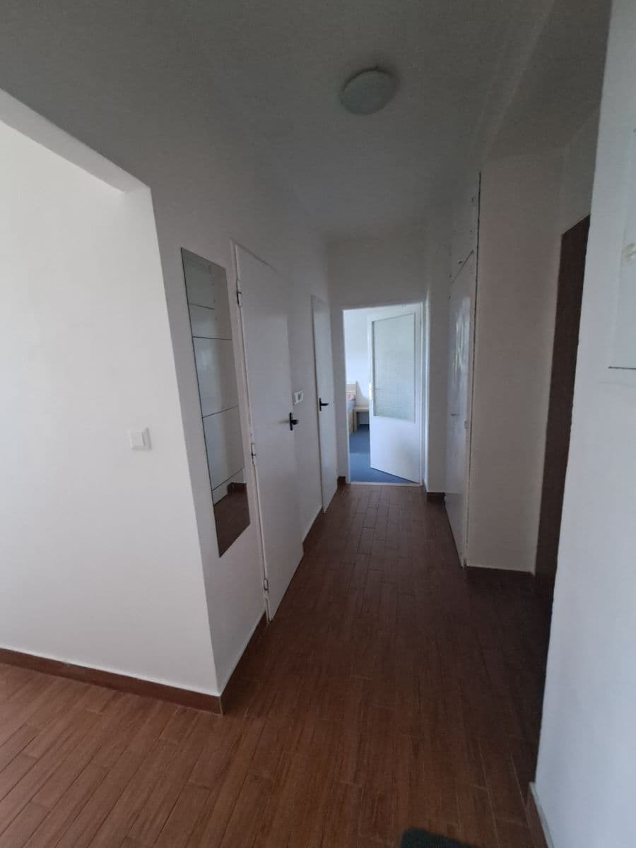 2 bedroom flat to rent, 56 m², Pospíšilova, Hradec Králové, Královéhradecký Region 2 bedroom flat to rent, 56 m², Pospíšilova, Hradec Králové, Královéhradecký Region