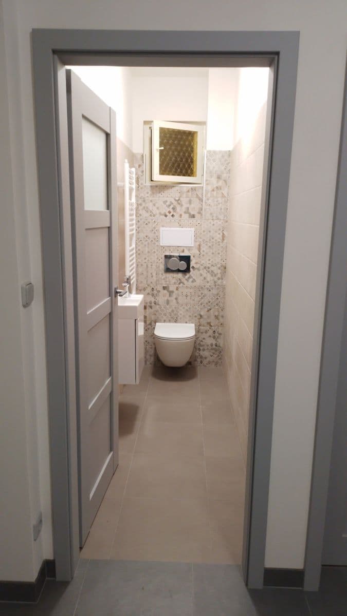 2 bedroom with open-plan kitchen flat to rent, 67 m², Rooseveltova, Prague, Prague 2 bedroom with open-plan kitchen flat to rent, 67 m², Rooseveltova, Prague, Prague