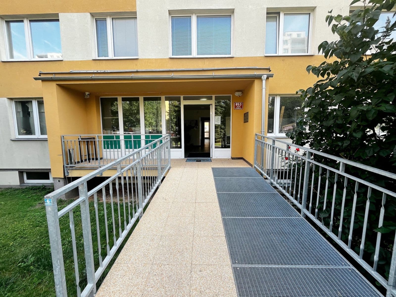 1 bedroom with open-plan kitchen flat to rent, 41 m², Ciolkovského, Prague, Prague 1 bedroom with open-plan kitchen flat to rent, 41 m², Ciolkovského, Prague, Prague
