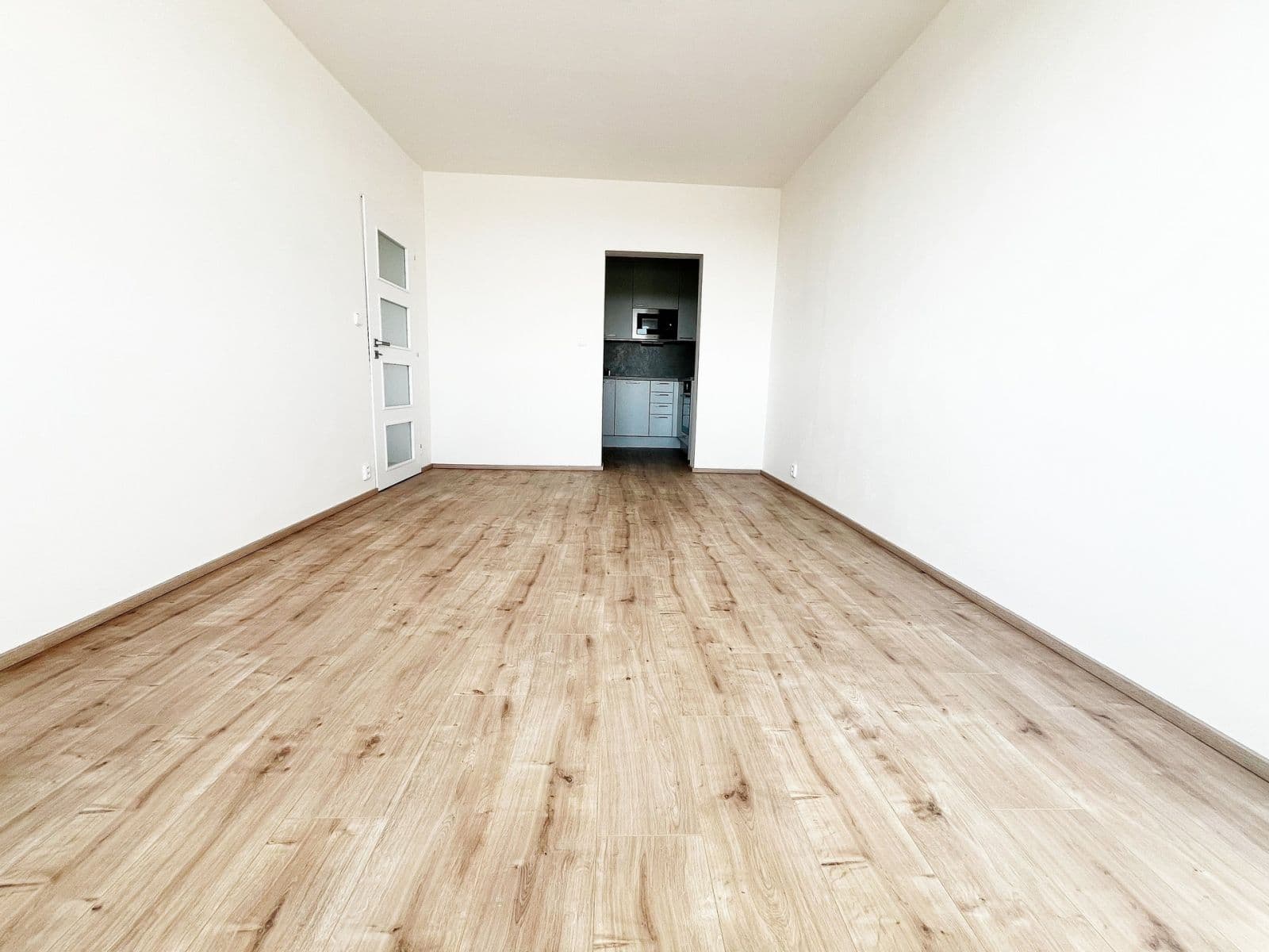1 bedroom with open-plan kitchen flat to rent, 41 m², Ciolkovského, Prague, Prague 1 bedroom with open-plan kitchen flat to rent, 41 m², Ciolkovského, Prague, Prague