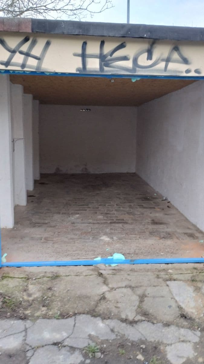 garage to rent, 19 m², U Seřadiště, Prague, Prague garage to rent, 19 m², U Seřadiště, Prague, Prague