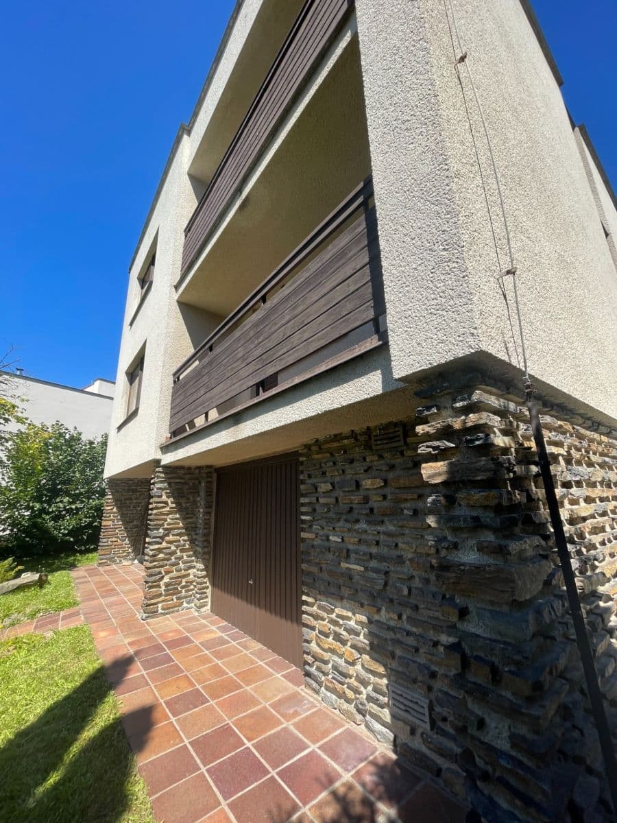 house to rent, 260 m², Jabloňová, Rudolfov, Jihočeský Region house to rent, 260 m², Jabloňová, Rudolfov, Jihočeský Region