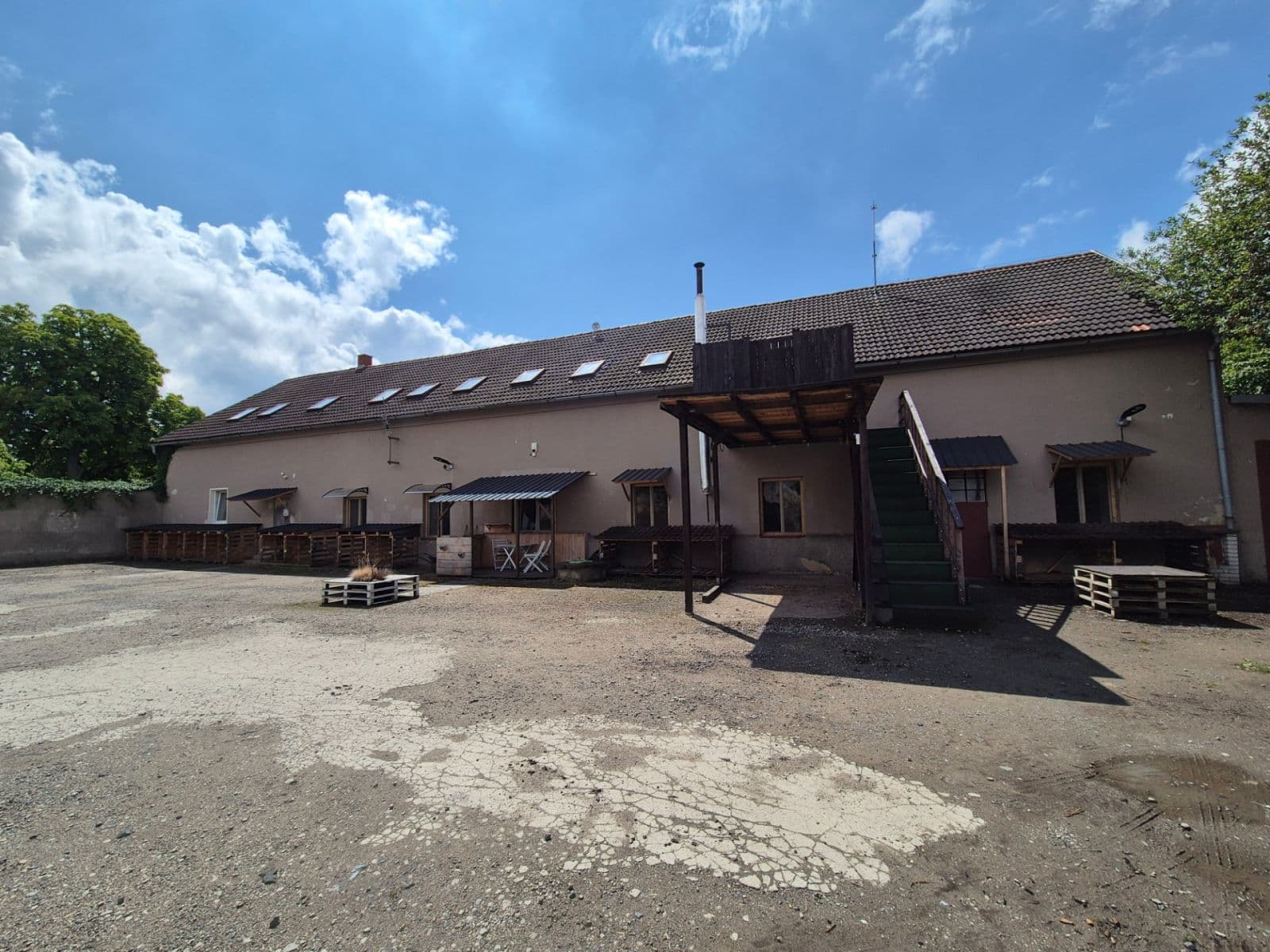 house to rent, 510 m², Náves sv. Petra a Pavla, Zlatníky-Hodkovice, Středočeský Region house to rent, 510 m², Náves sv. Petra a Pavla, Zlatníky-Hodkovice, Středočeský Region
