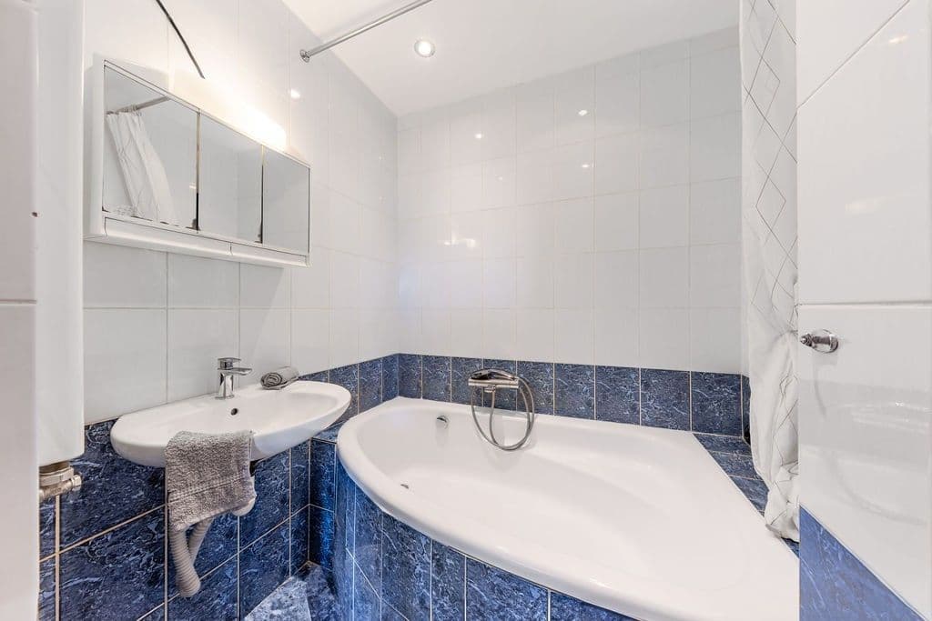 3 bedroom flat for sale, 53 m², Na Malovance, Prague, Prague 3 bedroom flat for sale, 53 m², Na Malovance, Prague, Prague