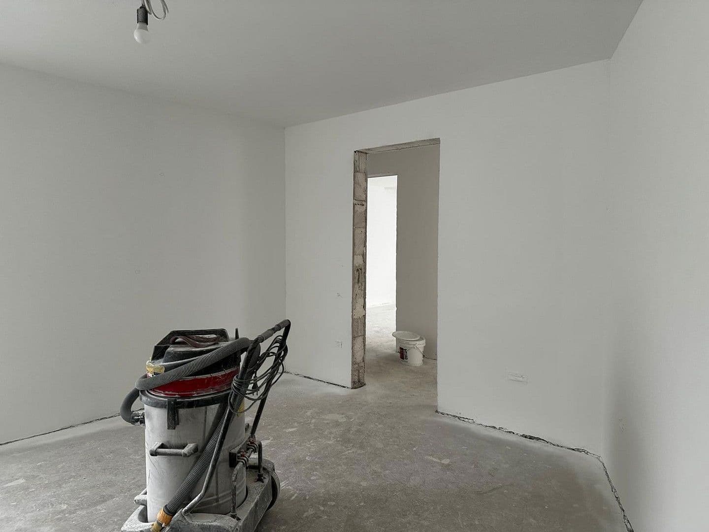 2 bedroom with open-plan kitchen flat to rent, 104 m², Essen, North Rhine-Westphalia 2 bedroom with open-plan kitchen flat to rent, 104 m², Essen, North Rhine-Westphalia