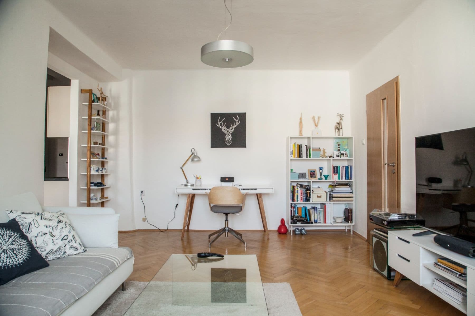 1 bedroom with open-plan kitchen flat for sale, 69 m², Jeseniova, Prague, Prague 1 bedroom with open-plan kitchen flat for sale, 69 m², Jeseniova, Prague, Prague