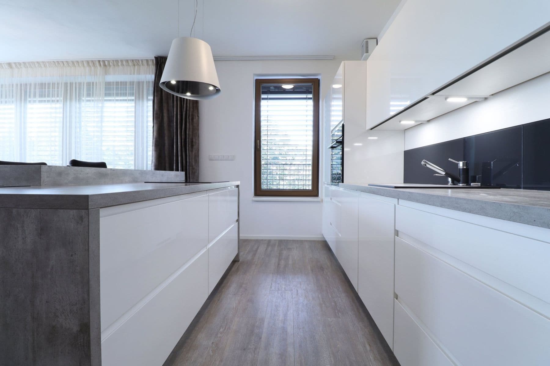 3 bedroom with open-plan kitchen flat to rent, 90 m², Pallova, Plzeň, Plzeňský Region 3 bedroom with open-plan kitchen flat to rent, 90 m², Pallova, Plzeň, Plzeňský Region