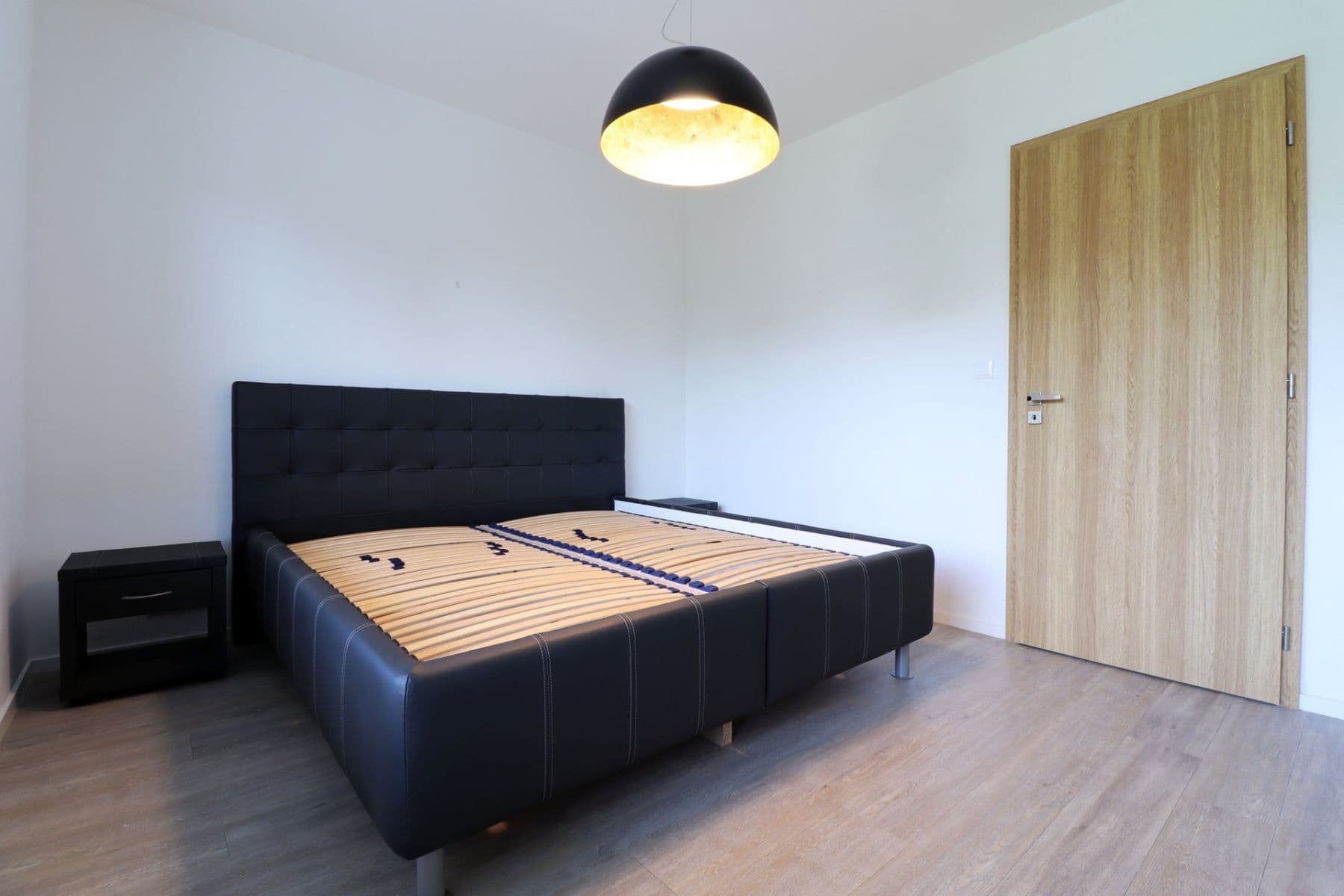 3 bedroom with open-plan kitchen flat to rent, 90 m², Pallova, Plzeň, Plzeňský Region 3 bedroom with open-plan kitchen flat to rent, 90 m², Pallova, Plzeň, Plzeňský Region