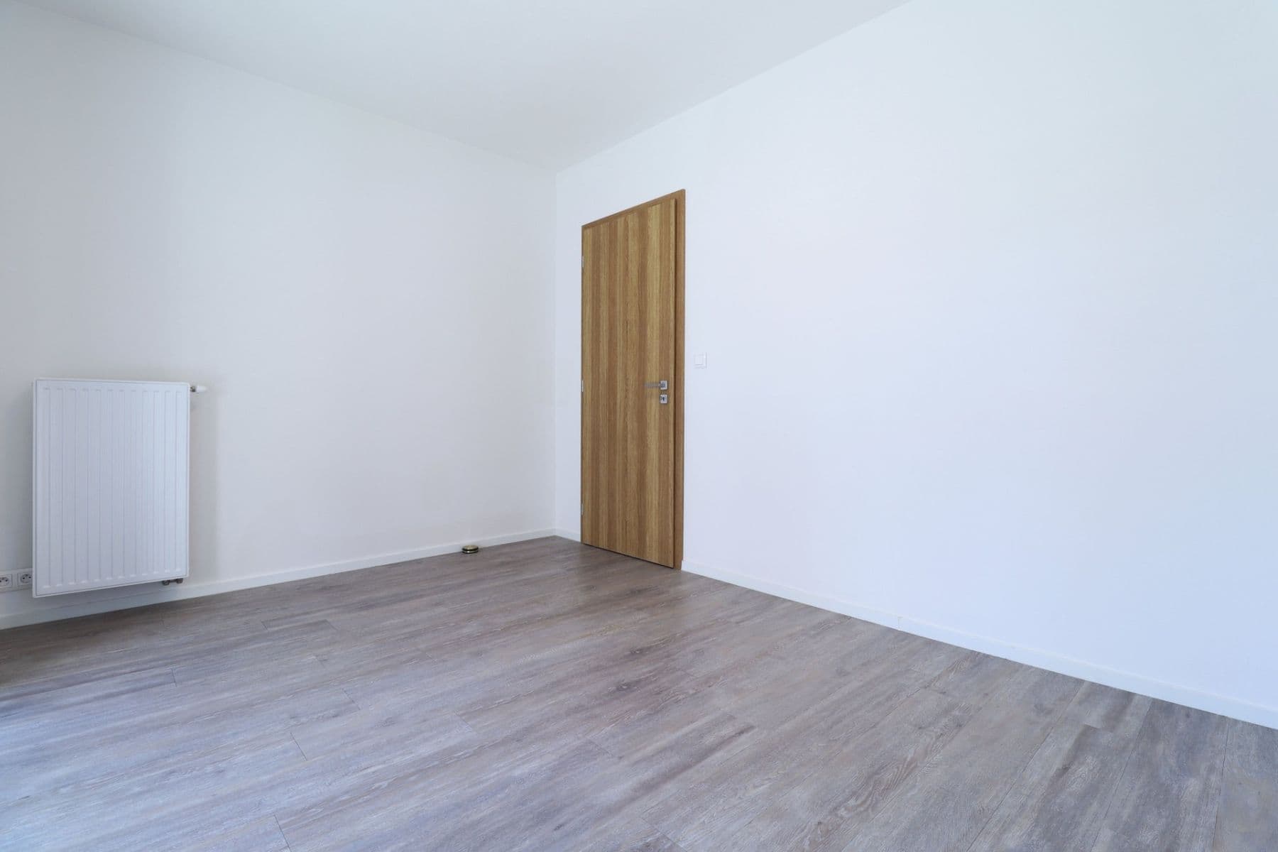 3 bedroom with open-plan kitchen flat to rent, 90 m², Pallova, Plzeň, Plzeňský Region 3 bedroom with open-plan kitchen flat to rent, 90 m², Pallova, Plzeň, Plzeňský Region
