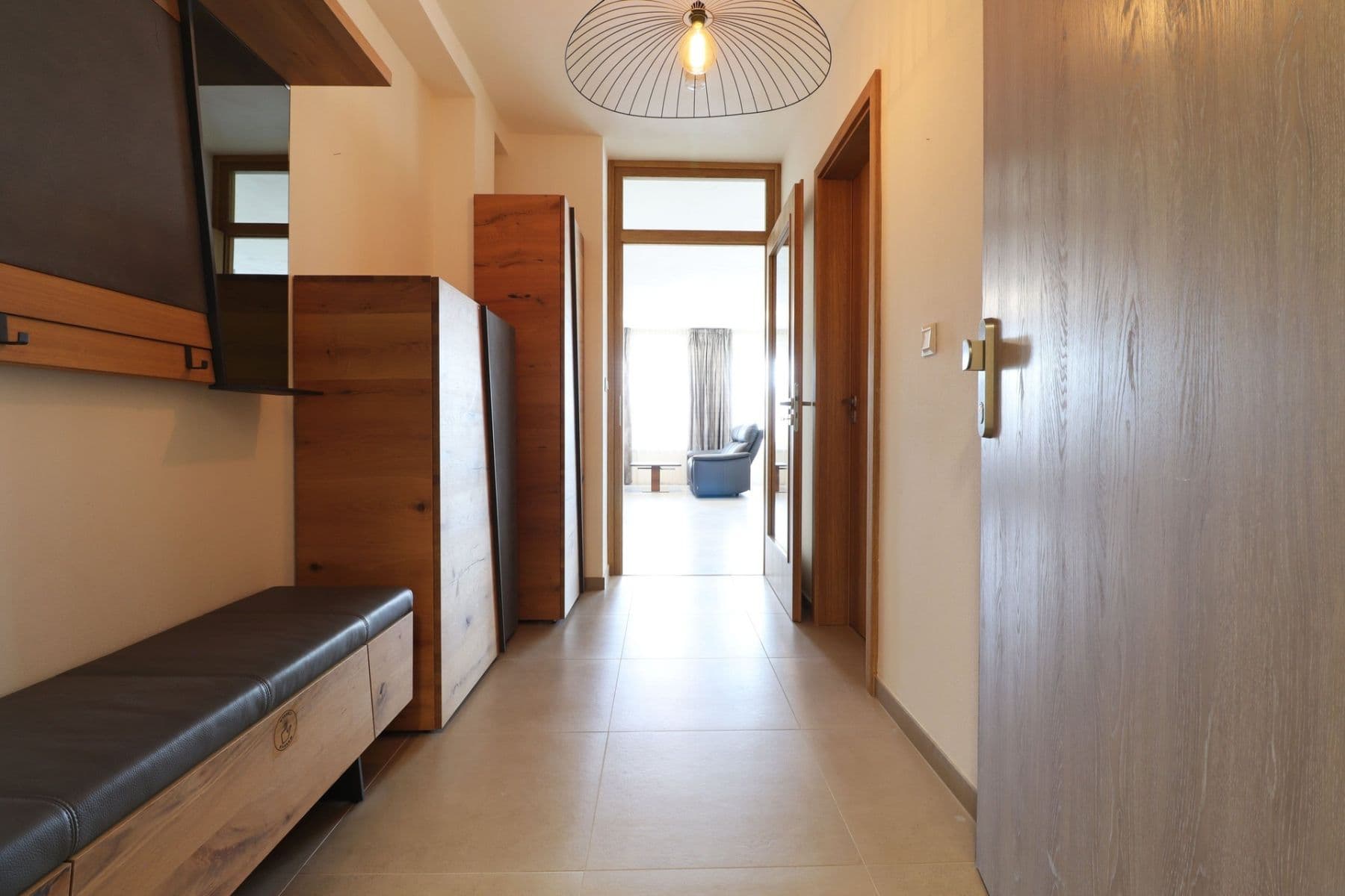 3 bedroom with open-plan kitchen flat to rent, 90 m², Pallova, Plzeň, Plzeňský Region 3 bedroom with open-plan kitchen flat to rent, 90 m², Pallova, Plzeň, Plzeňský Region