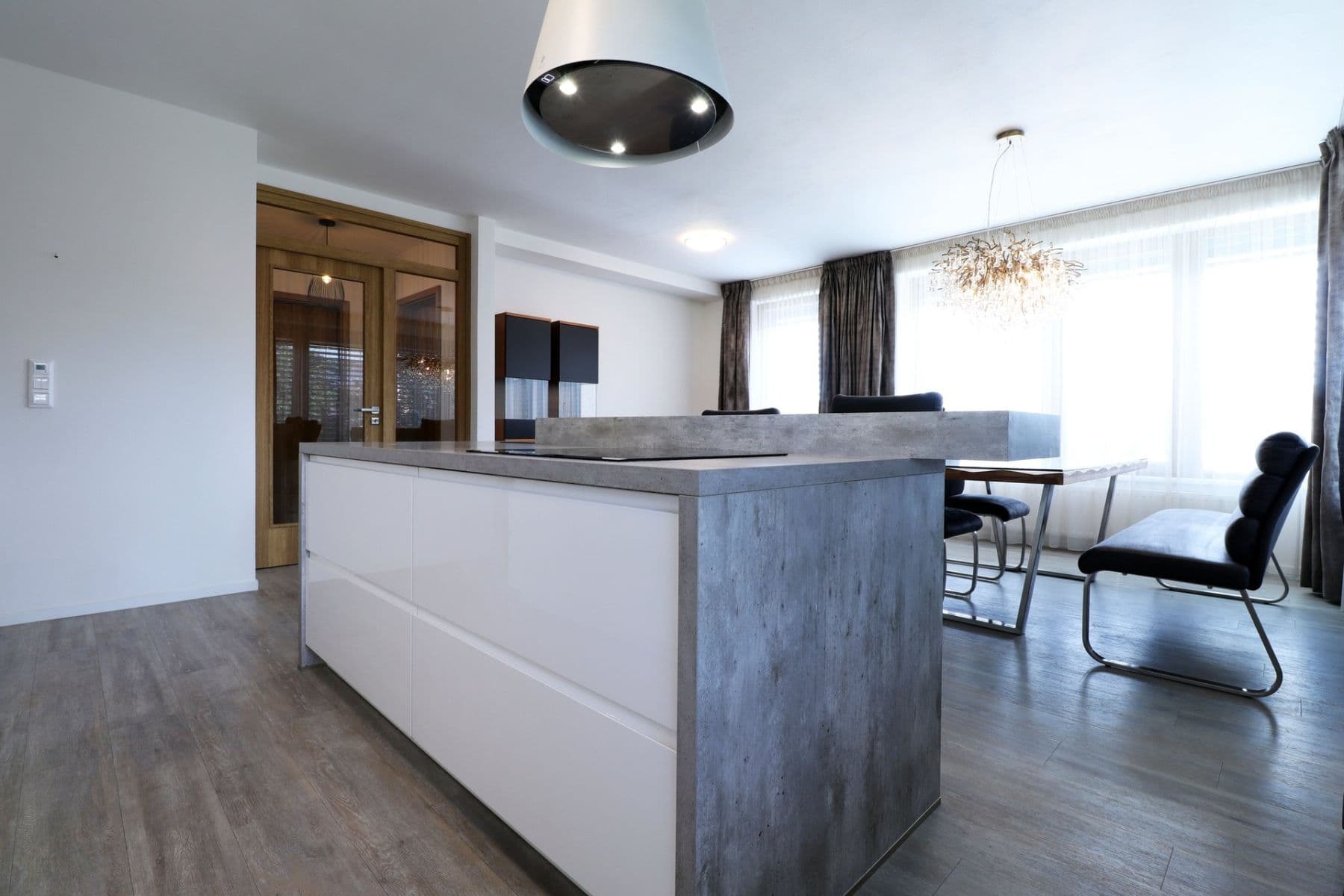 3 bedroom with open-plan kitchen flat to rent, 90 m², Pallova, Plzeň, Plzeňský Region 3 bedroom with open-plan kitchen flat to rent, 90 m², Pallova, Plzeň, Plzeňský Region