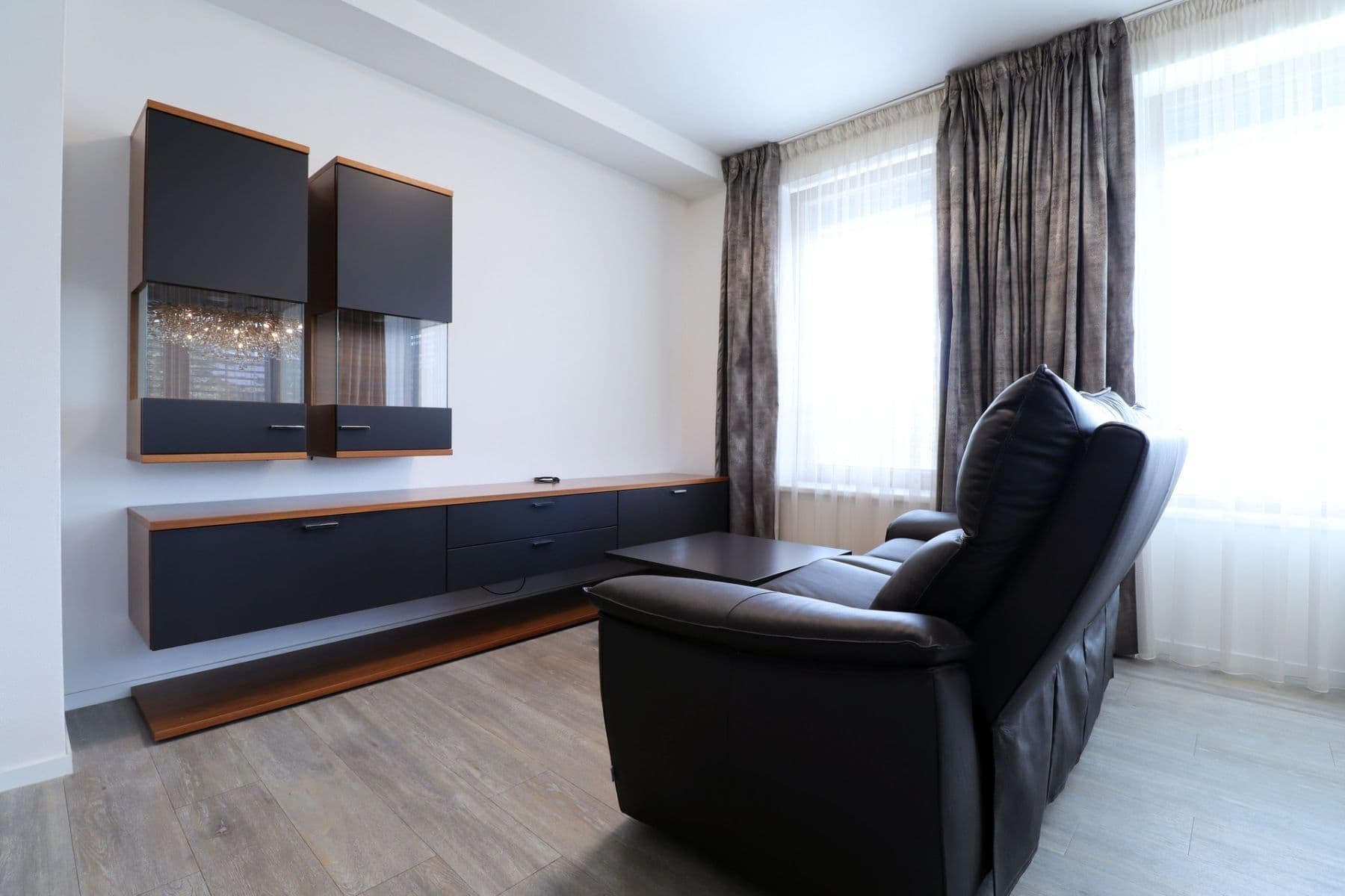 3 bedroom with open-plan kitchen flat to rent, 90 m², Pallova, Plzeň, Plzeňský Region 3 bedroom with open-plan kitchen flat to rent, 90 m², Pallova, Plzeň, Plzeňský Region