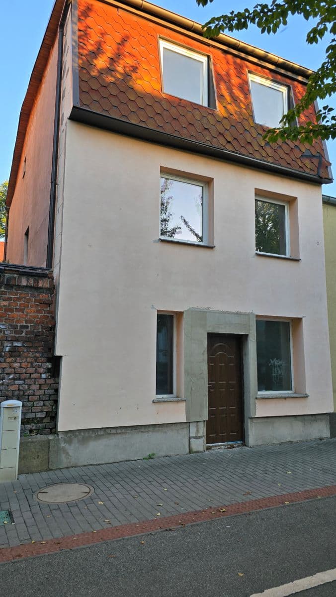 house for sale, 150 m², Stromořadní, Břeclav, Jihomoravský Region house for sale, 150 m², Stromořadní, Břeclav, Jihomoravský Region