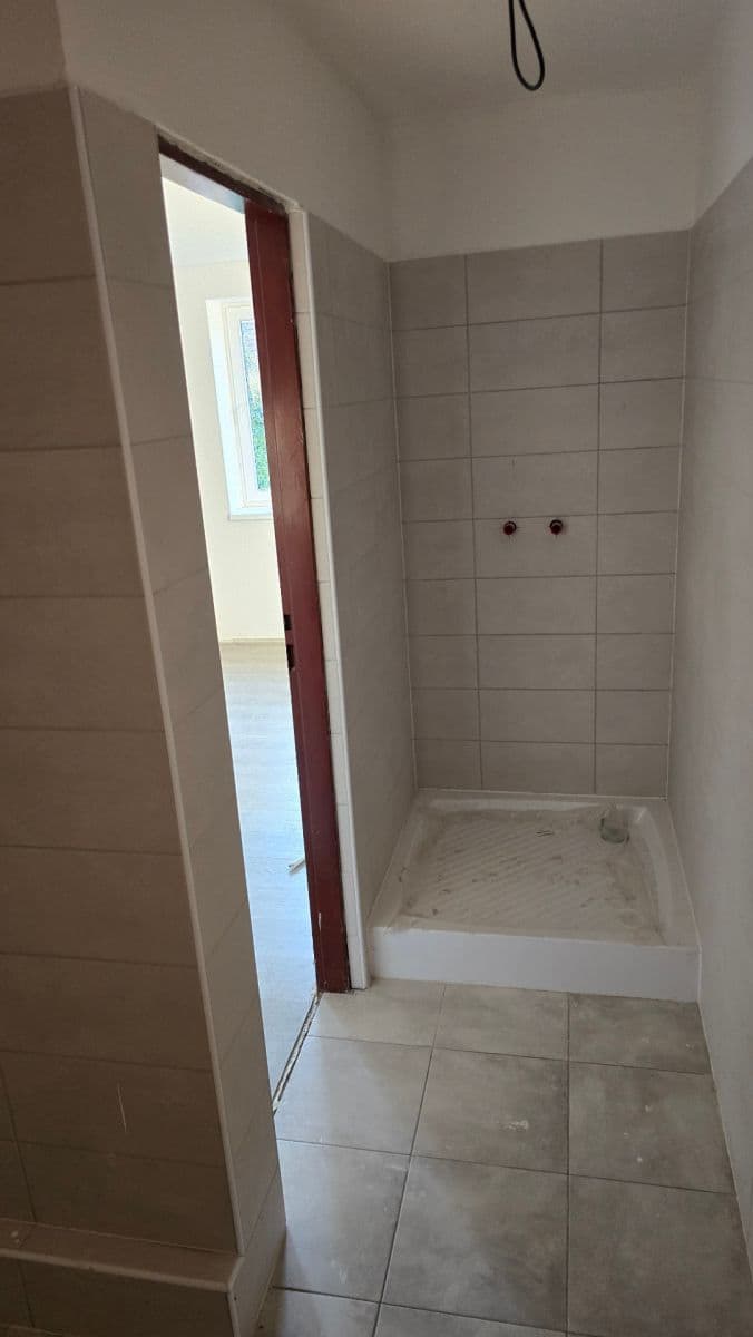 house for sale, 150 m², Stromořadní, Břeclav, Jihomoravský Region house for sale, 150 m², Stromořadní, Břeclav, Jihomoravský Region