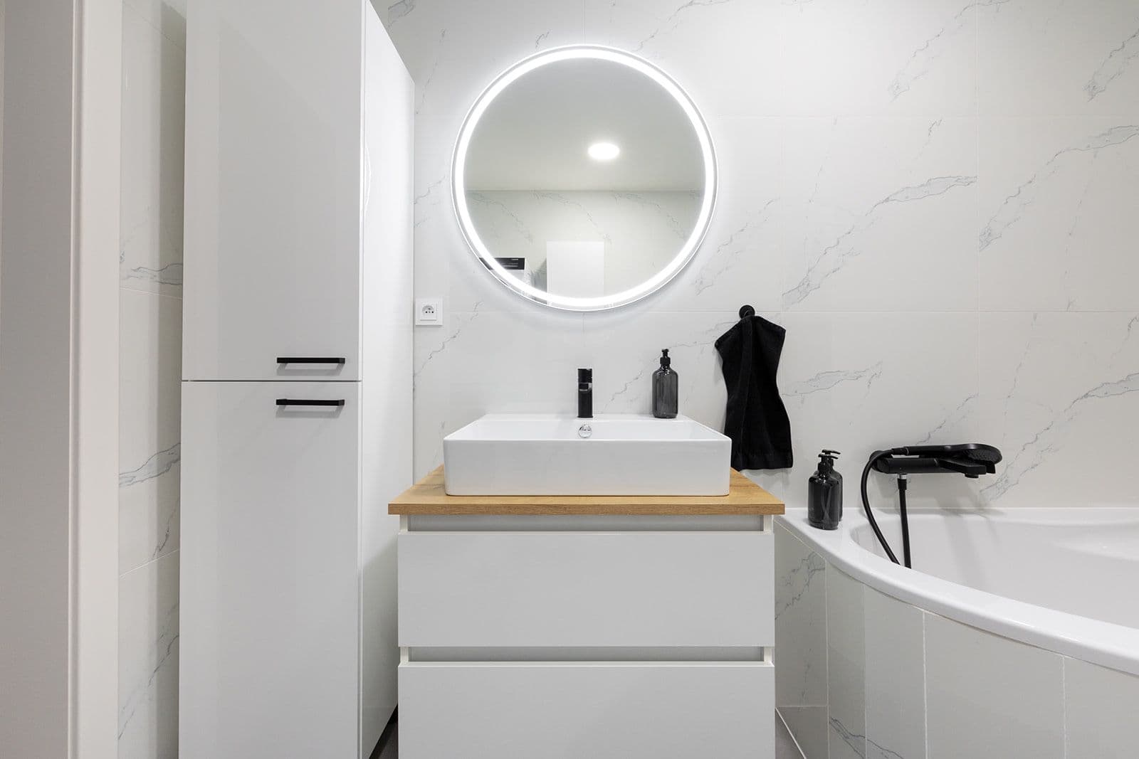 3 bedroom with open-plan kitchen flat for sale, 80 m², Hurbanova, Prague, Prague 3 bedroom with open-plan kitchen flat for sale, 80 m², Hurbanova, Prague, Prague