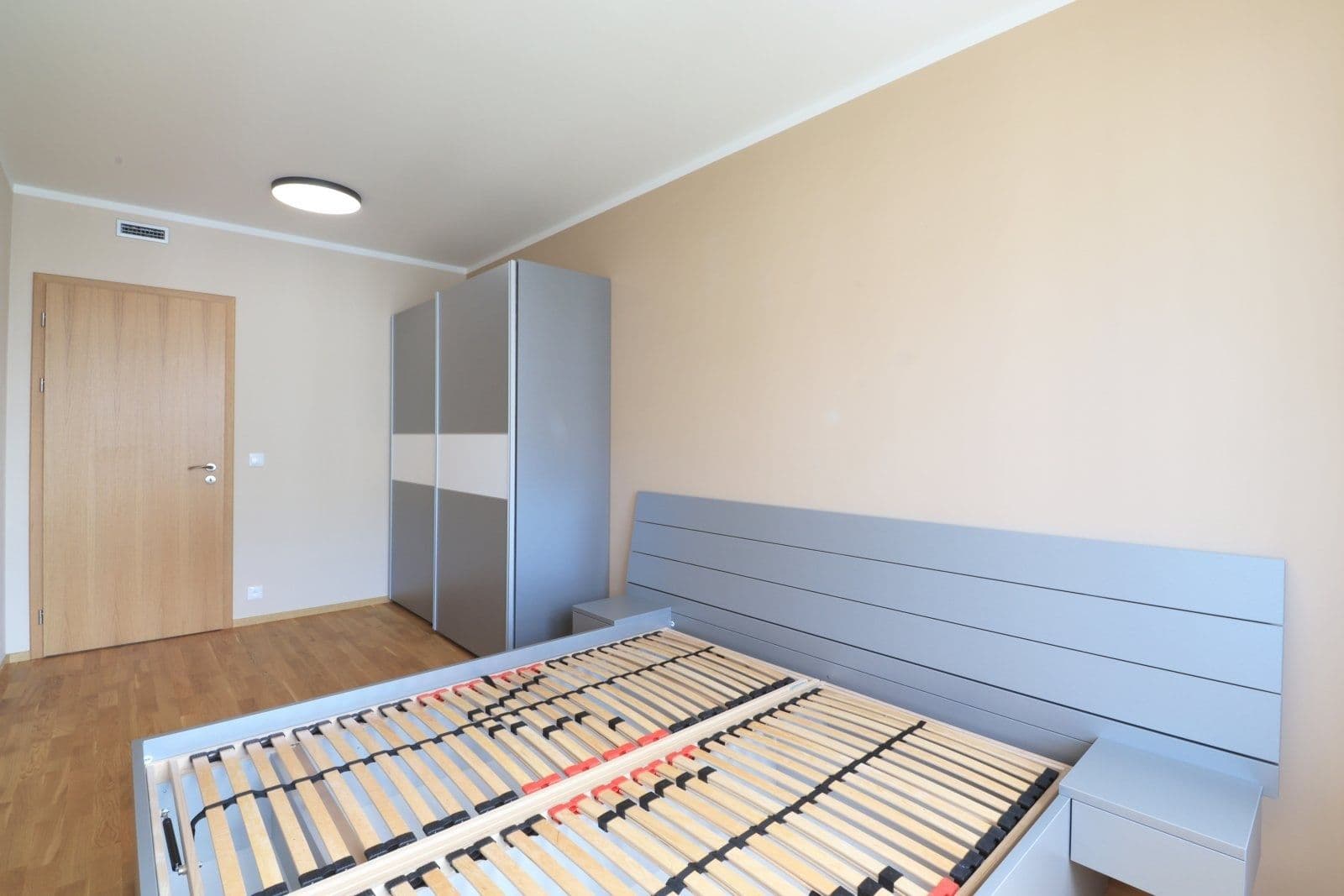 1 bedroom with open-plan kitchen flat to rent, 52 m², Smržových, Prague, Prague 1 bedroom with open-plan kitchen flat to rent, 52 m², Smržových, Prague, Prague