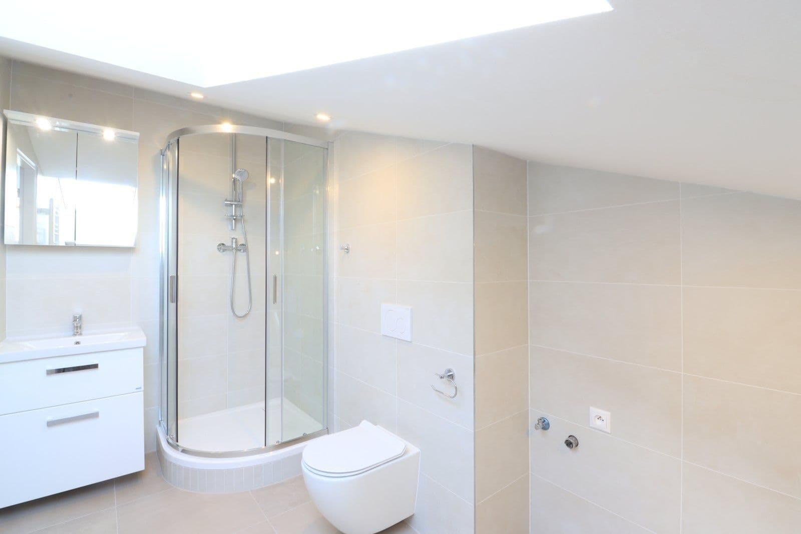 5 bedroom flat to rent, 200 m², Čajkovského, Prague, Prague 5 bedroom flat to rent, 200 m², Čajkovského, Prague, Prague