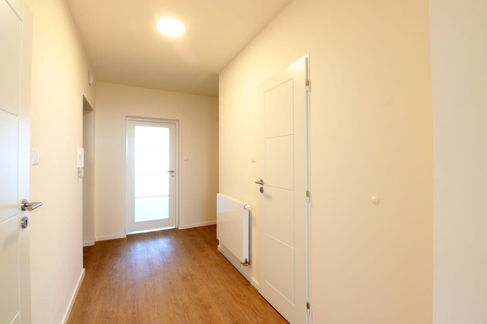 5 bedroom flat to rent, 200 m², Čajkovského, Prague, Prague 5 bedroom flat to rent, 200 m², Čajkovského, Prague, Prague